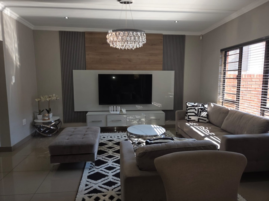 3 Bedroom Property for Sale in Wild Olive Estate Free State